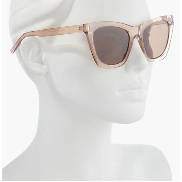 NWT Aire Auriga 54mm Gradient Cat Eye
Sunglasses - Picture 1 of 6
